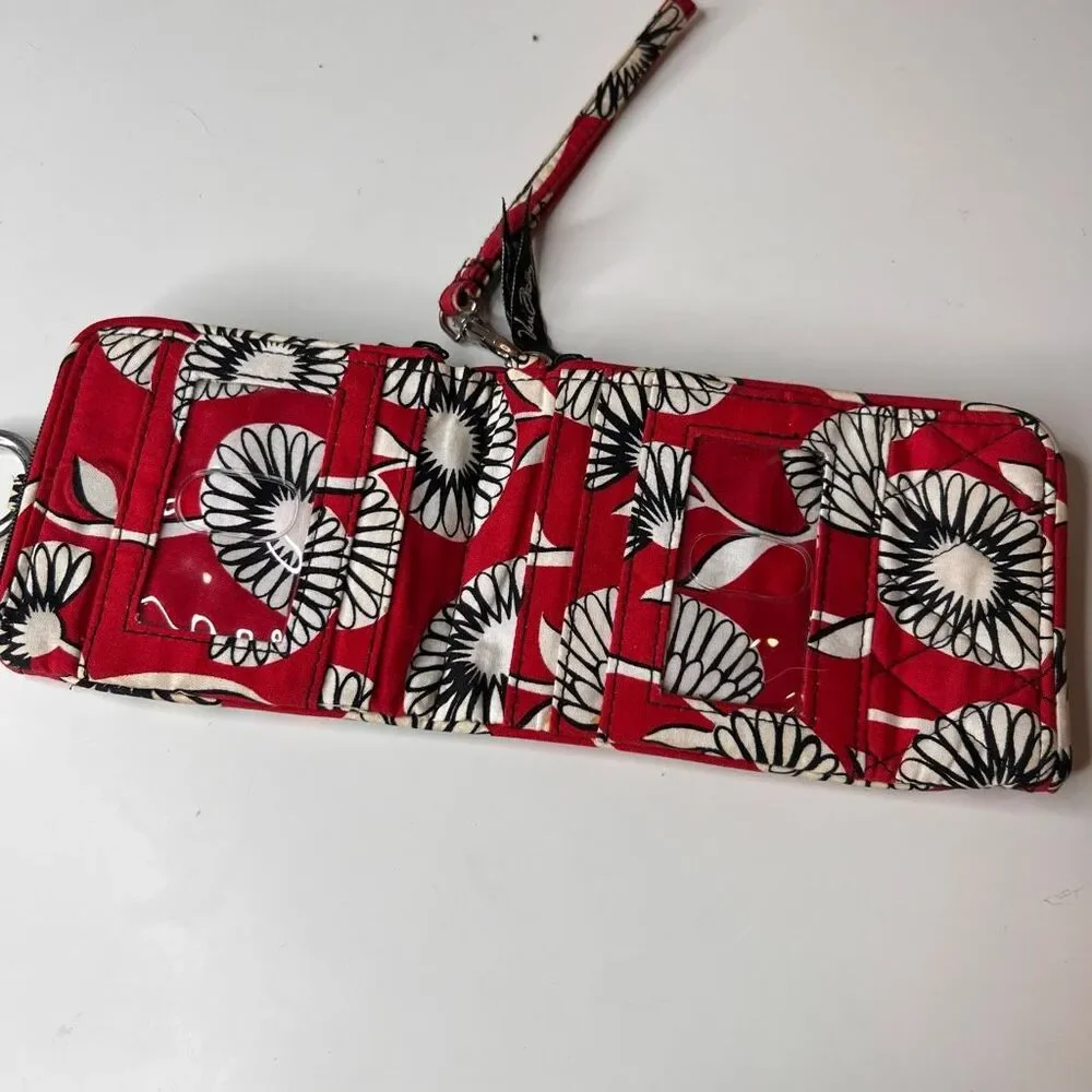 Vera Bradley Red DECO DAISY DOUBLE ID WRISTLET Wallet School College Travel